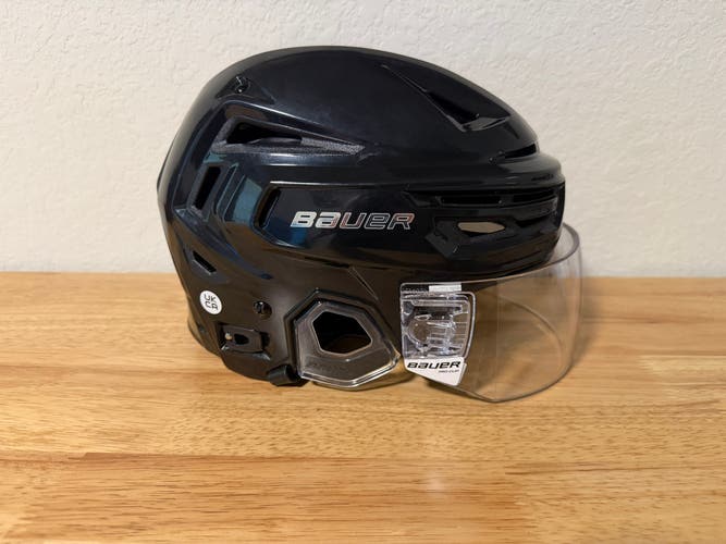 Large Bauer Re-Akt 155 Helmet (Used)
