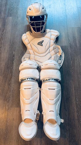 White Easton Gametime Catcher's Set (Used)