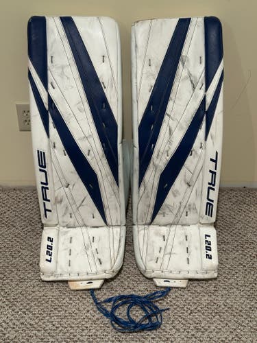 34+2 True L20.2 Goalie Leg Pads