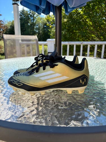 Gold Kids 2Y (Big Kids / Youth) Adidas Messi Cleats (Used)