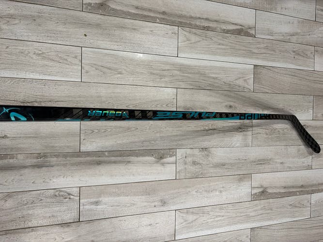 Bauer Pulse Hockey Stick (65 Flex/P92)