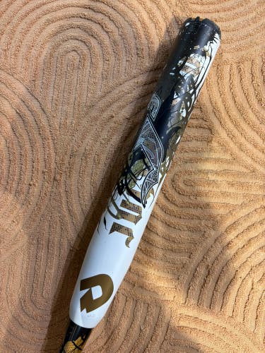 DeMarini Juggernaut J3 Bat (-8) 26 oz 34" (Used)