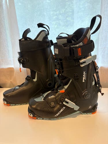 Mondo 24 & 24.5 Women's Tecnica Alpine Touring Zero G Peak Carbon Ski Boots Medium Flex (New)