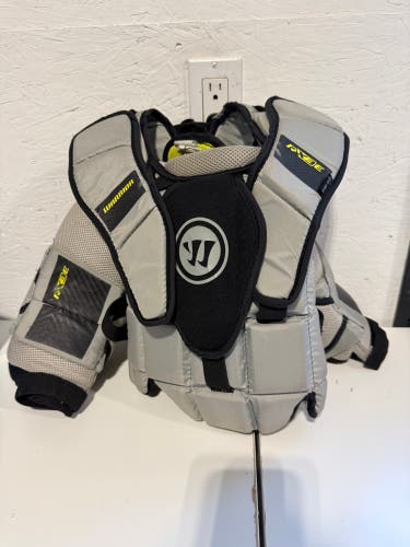 Small / Medium Youth Warrior Ritual RX3 E Goalie Chest Protector (Used)