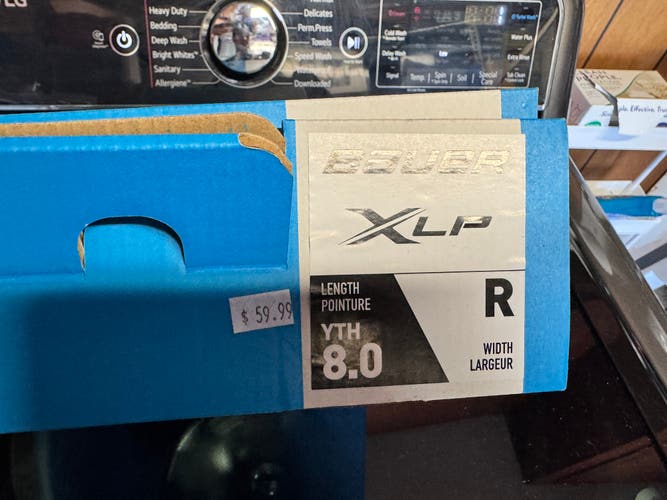 Bauer XLP Hockey Skates Regular Width 8 (Used)