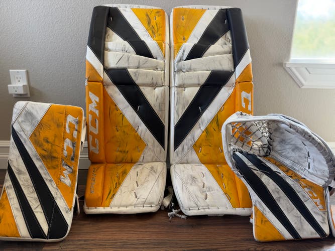 31" + 1" CCM EFlex 5.9 Goalie Full Set. Rare Design