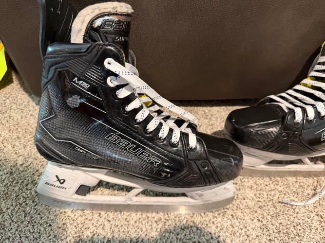 2025 Bauer Supreme M50 Pro Hockey Skates Regular Width 8.5 (Used)