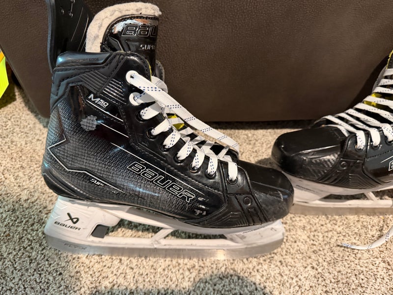 2025 Bauer Supreme M50 Pro Hockey Skates Regular Width 8.5 (Used)