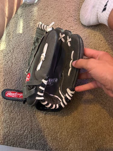 Rawlings Playmaker Series RH Infield Baseball Glove 11" (Used)