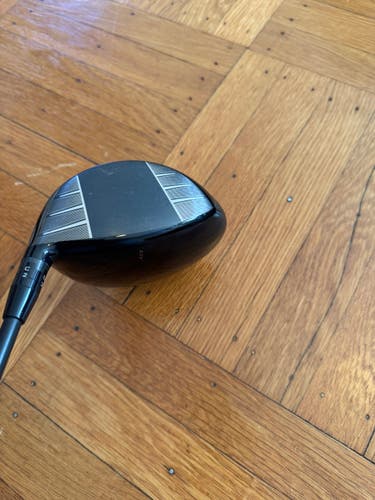 Men's Titleist Gt3 Driver 9 degree Stiff Flex excellent condition