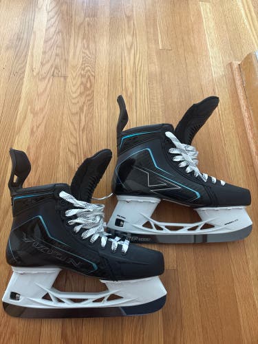 2026 CCM Vizion Hockey Skates Pro Stock 9 (Used)
