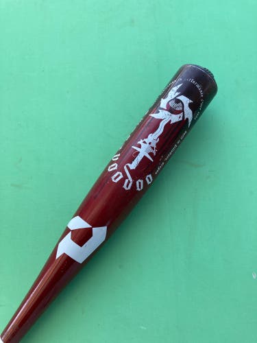 2025 DeMarini Voodoo One Alloy Bat USSSA Certified (-8) Alloy 22 oz 30" (Used)