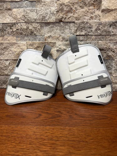 Large Adult Epoch Integra X Arm Pads (Used)