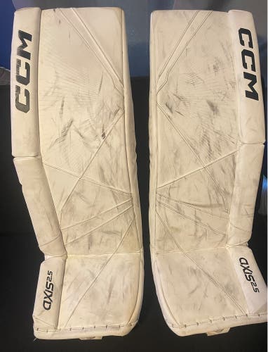 30" 2024 CCM Axis 2.5 Goalie Leg Pads (Used)