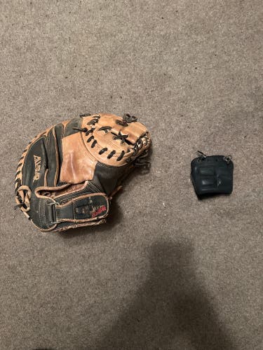 All Star CM3000SBT RH Catcher's Glove 32.5" (Used)