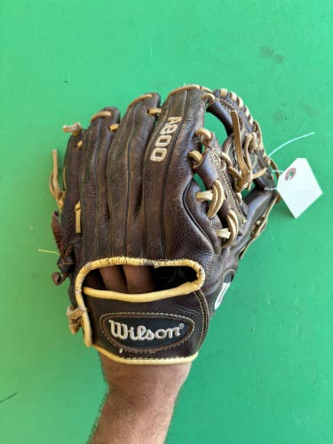 Brown Wilson A800 RH Infield Baseball Glove 11.5"