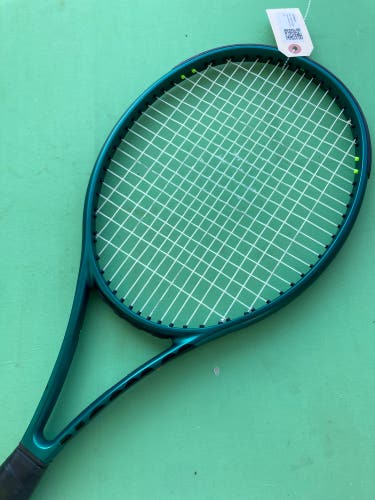 Men's Wilson Blade Tennis Racquet (Used)