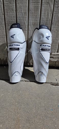 Intermediate Easton 14" Hockey Shin Pads (Used)