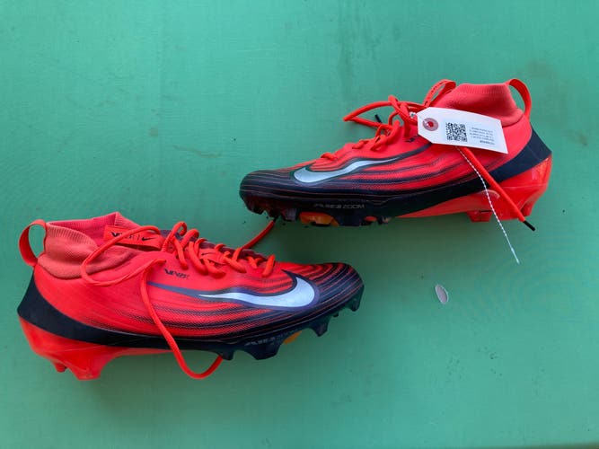 Red Men's Size M 11.0 (W 12.0) Adult Nike Air Zoom Mid Top Footwear Molded Cleats (Used)
