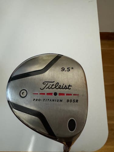 Men's Titleist Pro Titanium 905R Right Handed Driver Stiff Flex 9.5 Loft (Used)