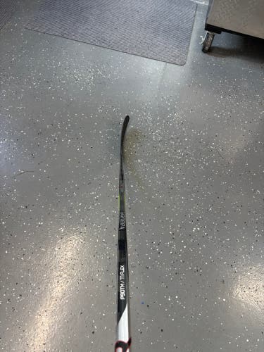 Used but fully functional, stiff blades - Bauer Vapor Hyperlite 2 Left Hand Stick P90TM 77 Flex