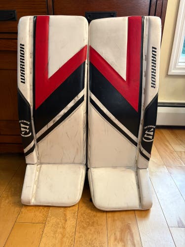 28" Warrior Ritual R/G6 Goalie Leg Pads (Used)