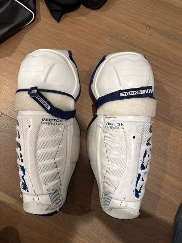 Junior CCM Tacks Vector Premier 12" Shin Pads (Used)