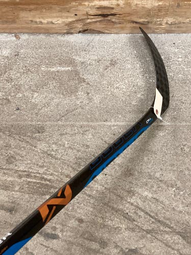 Junior Bauer Nexus E4 Hockey Stick Right Handed 50 Flex (Used)