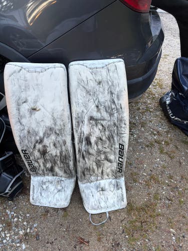 35" Bauer Supreme Shadow Goalie Leg Pads (Used)