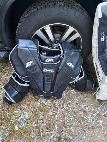 Medium Brian's Optik 3 Goalie Chest Protector (Used)