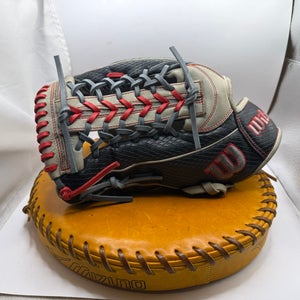 Outfield LH Wilson A2000 PF92 Baseball Glove 12.25" (Used)
