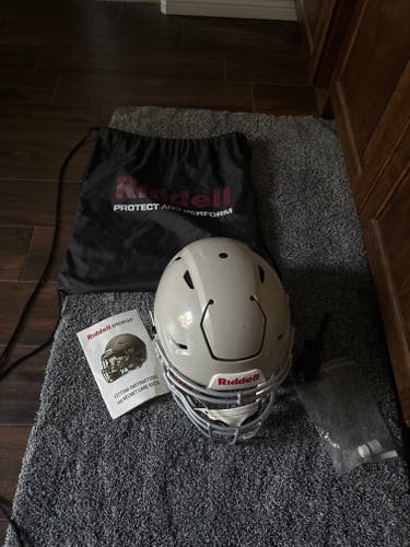 Gray Adult Large Riddell SpeedFlex Helmet (New)