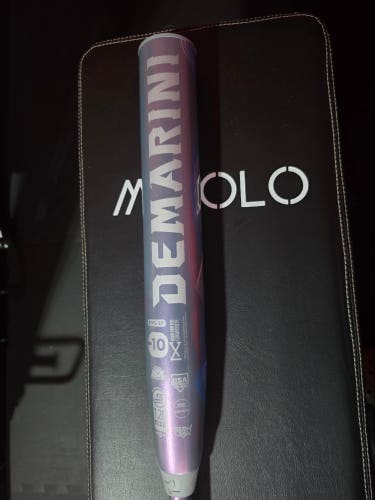 2027 DeMarini Future Composite Bat (-10) 22 oz 32" (New)