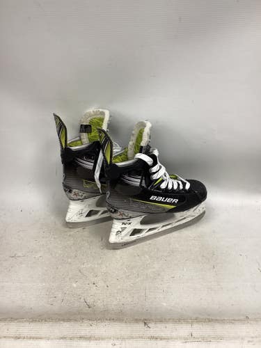 Used Bauer VAPOR X4 Junior Hockey Skate Junior 03 11851-S000051180