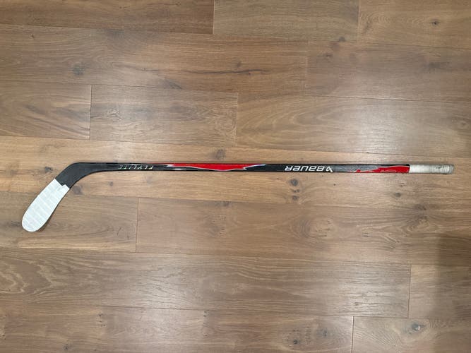 Junior Custom Red Bauer Vapor Flylite Left Hand Hockey Stick P28 40 Flex Pro Stock (Used)