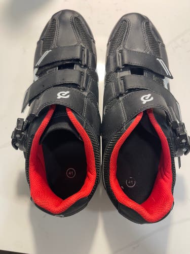 Men's Size 8 Peloton Bike Shoes (Used)