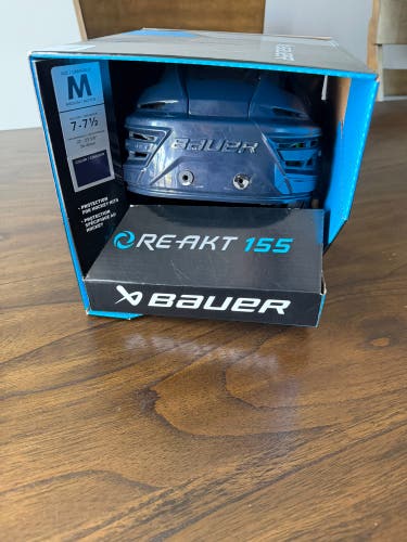 Medium Bauer Re-Akt 155 Helmet (Used)