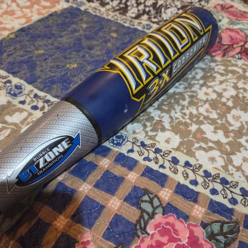Louisville Slugger Triton 3x Composite TPX Bat (-10) 18 oz 28" (Used)