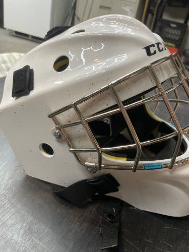 Youth Small 2019 CCM Axis 1.5 Goalie Mask (Used)