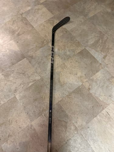 Junior Bauer AG5NT Right Handed Hockey Stick P92 40 Flex (Used)