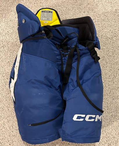 Tampa Bay Lightning Men's Senior Medium CCM HPTK Pro Stock Hockey Pants and pro Socks combo (Used)