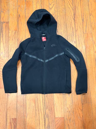 Black XL Boys Nike Jersey (Used)