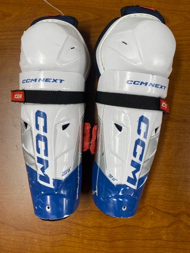 Junior CCM Next Shin Pads 11" (Used)