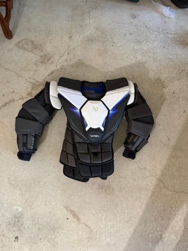 Large 2025 Bauer Vapor Flylite Goalie Chest Protector (Used)
