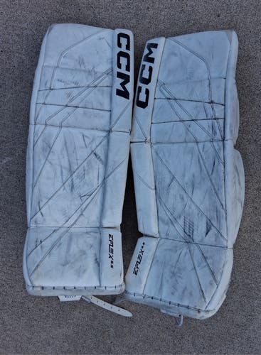30+1" CCM EFlex 6.5 JR Goalie Leg Pads (Used)