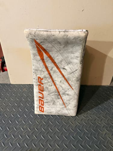 Bauer Vapor Hyperlite 2 Regular Pro Stock (Used)