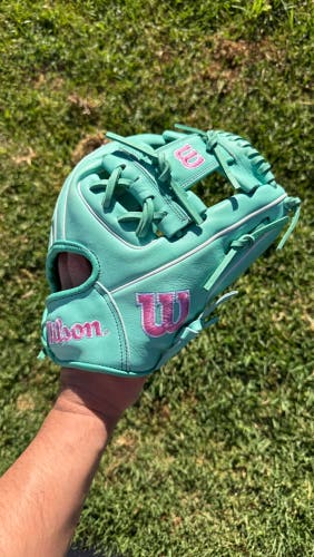 NWOT 2026 WILSON A2000 1786 11.5" RHT SEAFOAM SECRET MENU INFIELD BASEBALL GLOVE: WBW104298115