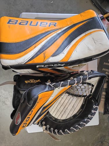 Bauer RX10 goalie blocker and glove