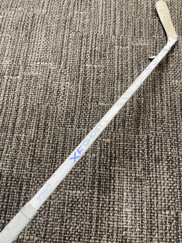 Youth CCM XF Ghost Hockey Stick Right Handed P29 Less Than 30 Flex (Used)