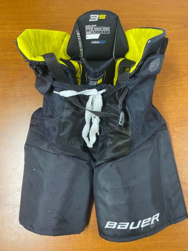 Black Intermediate Medium Bauer Supreme 3S Hockey Pants (Used)